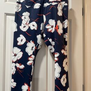 Liz Claiborne Navy Floral Leggings